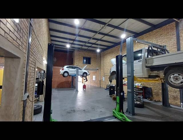 INDUSTRIAL PROPERTY TO RENT IN HENNOPSPARK